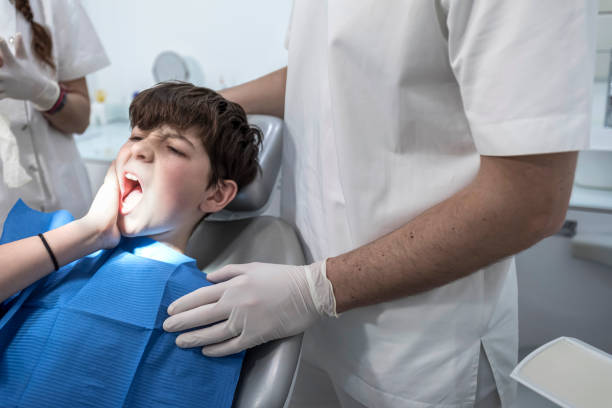 Best Emergency Tooth Extraction in Rochelle, GA